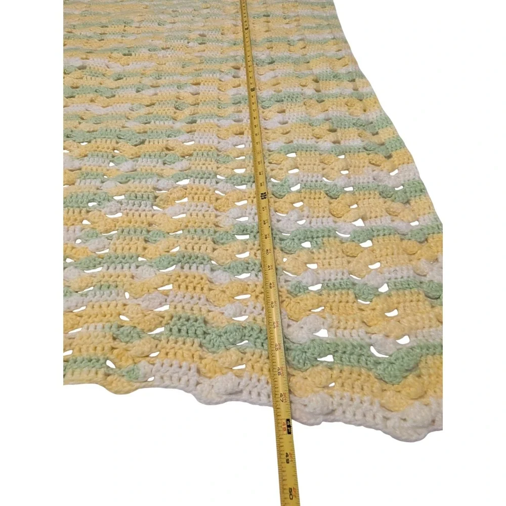 Handmade Crochet Baby Blanket Yellow Green White Shell Stitch Pastel 36x48